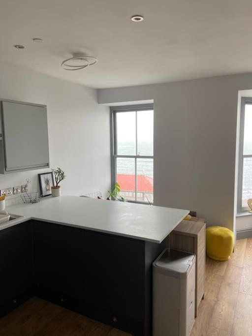 Sea View Apartment - Sleeps 2 Aberystwyth Esterno foto