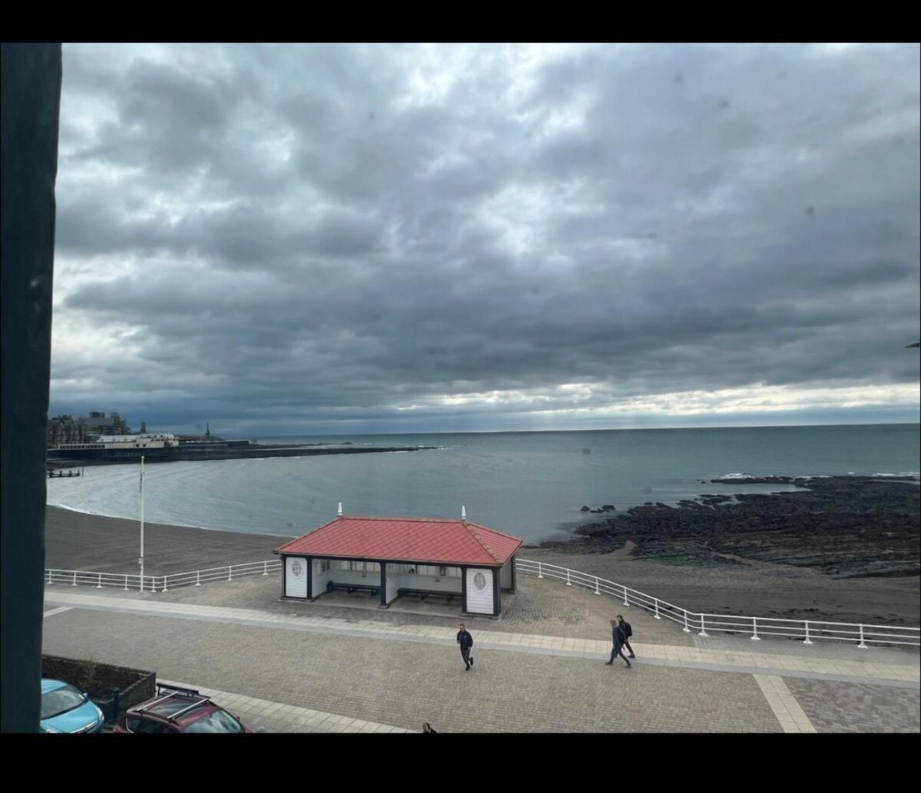 Sea View Apartment - Sleeps 2 Aberystwyth Esterno foto